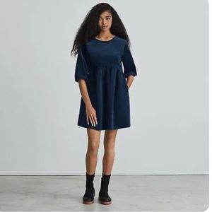 xs Everlane corduroy mini dress in navy blue
